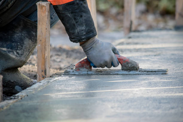 Best Concrete Driveway Installation  in Bellevle, IL